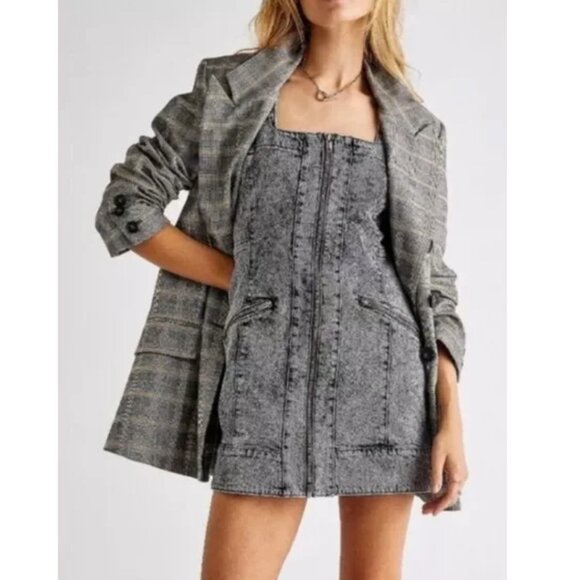 Free People We The Free Johnny Gray Denim Mini Dress Size 6 Boho Y2K 90s - Picture 2 of 10